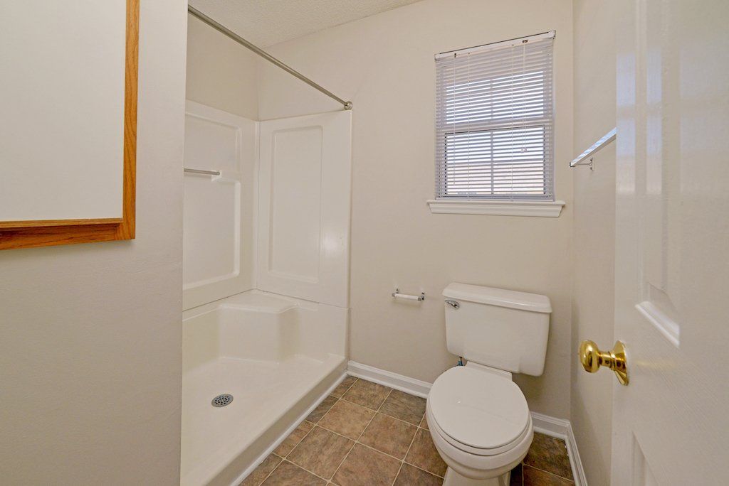 pinnacle master bedroom bathroom