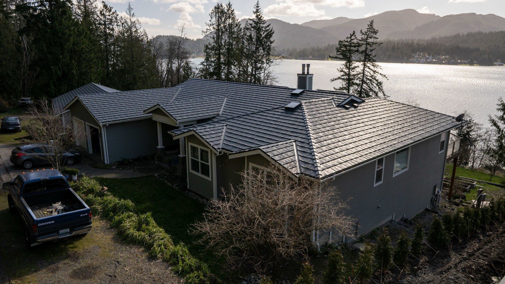 Bellingham WA 98226 Interlock Metal Roofing Deep Charcoal Shake Roof