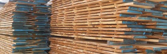 delle assi di legno