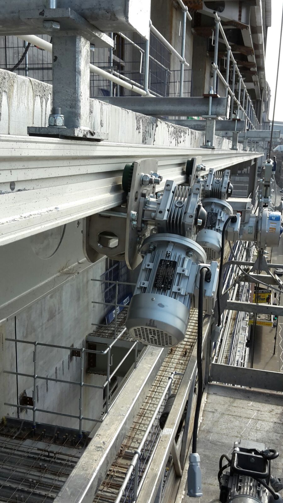 Monorail system installation