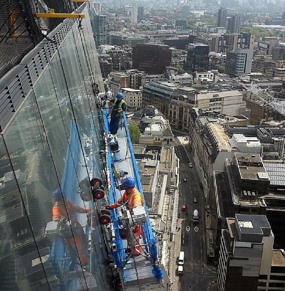 Suspended Platform access at Leadenhall Cheesegrater