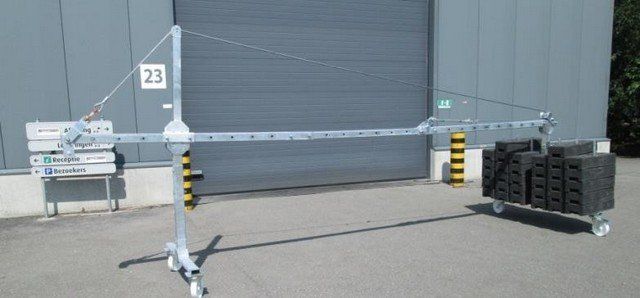 Sky Climber mobile counter balanced roof beam with black weights