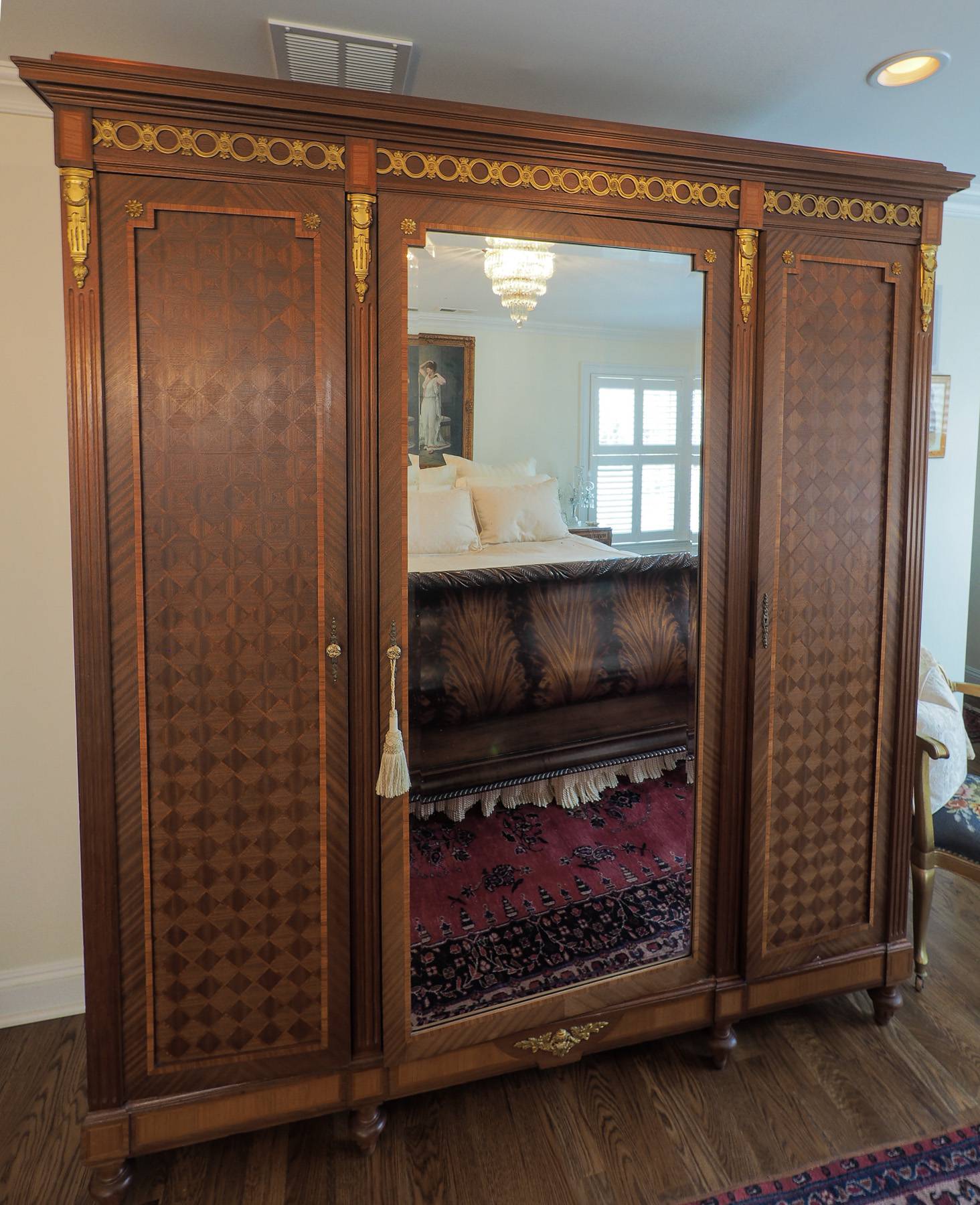 mirror dresser