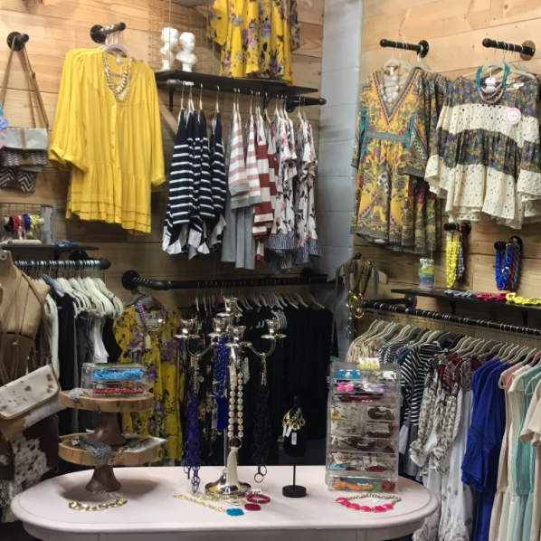 A store with home decor items near Grand Blanc, MI