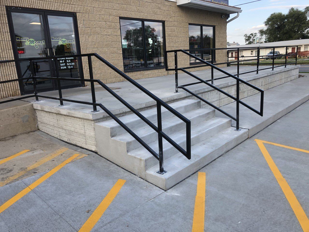 Custom Commercial Perimeter Railings Waverly IA