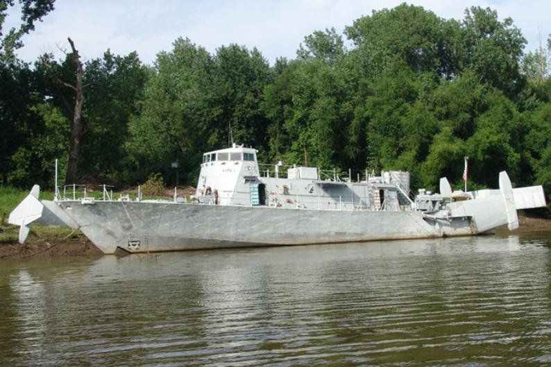 USS Aires Hydrofoil