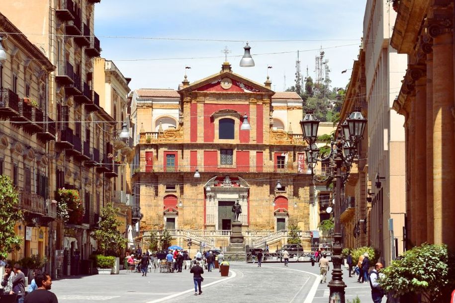 piazza di caltanissetta