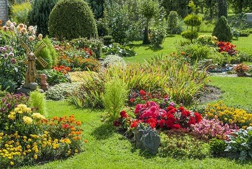 Housekeepers — Landscaping in Lexington, KY