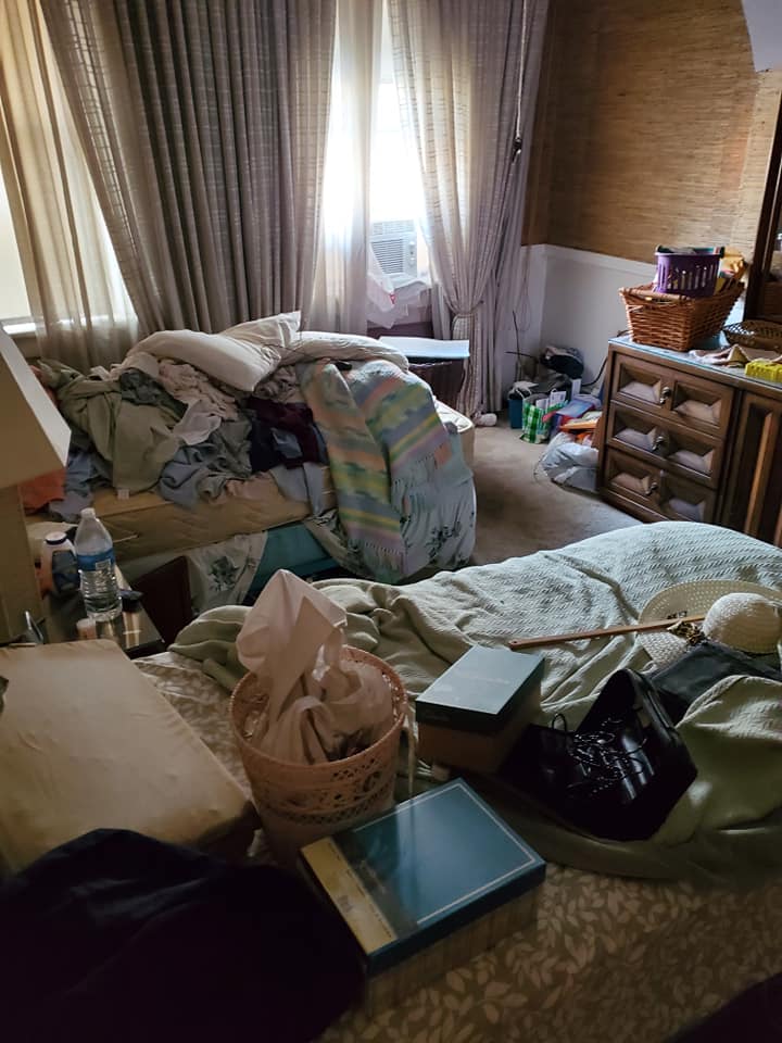 Unorganized Bedroom — Pittsburgh, PA — Junk Magician