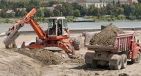 Earthmoving contractor on location in Attunga