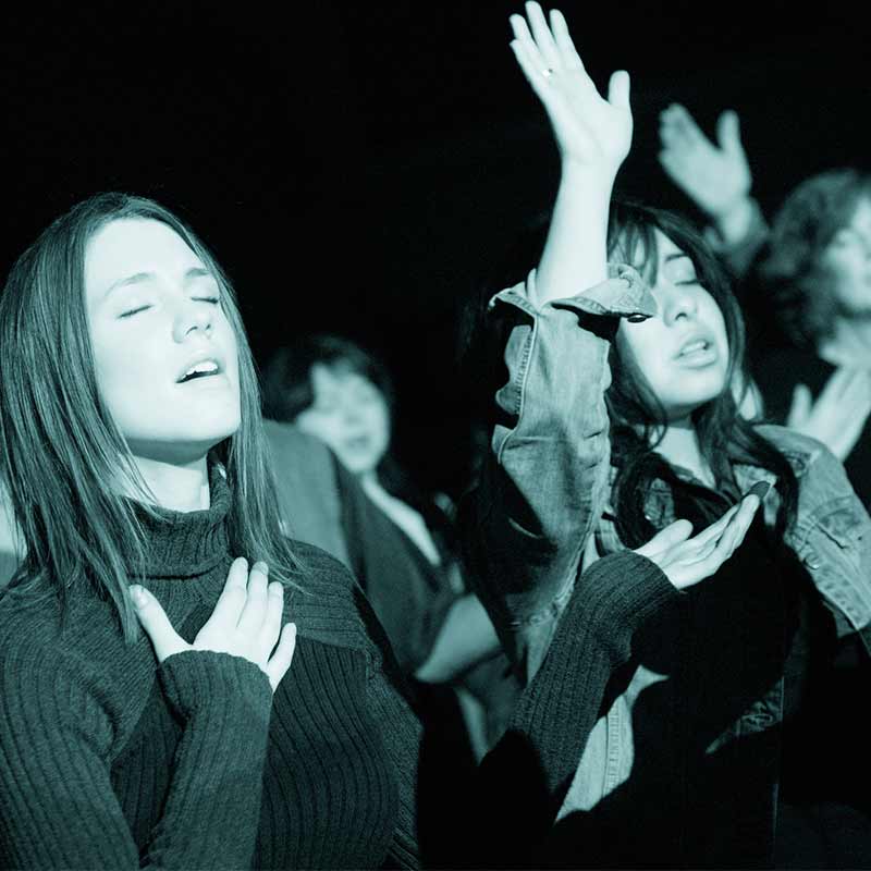 People Praying — Cheve Mej en Sparks, NV People Praying — Cheve Mej en Sparks, NV