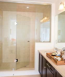 Frameless shower door 3 - Glass in Rockport, ME Frameless shower door 3 - Glass in Rockport, ME