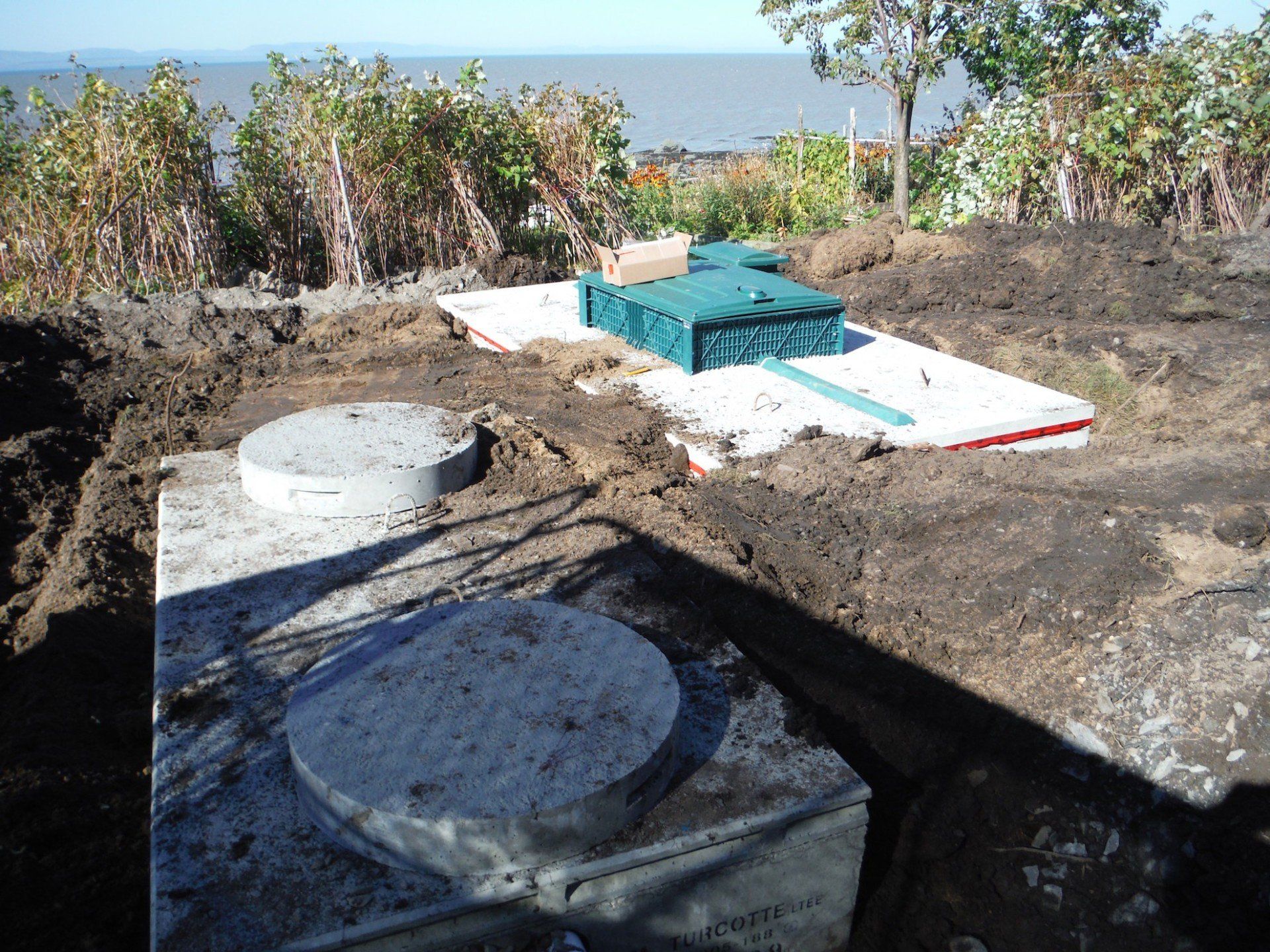 installation septique complétée en bordure de lac