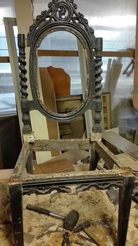 struttura di una sedia in legno