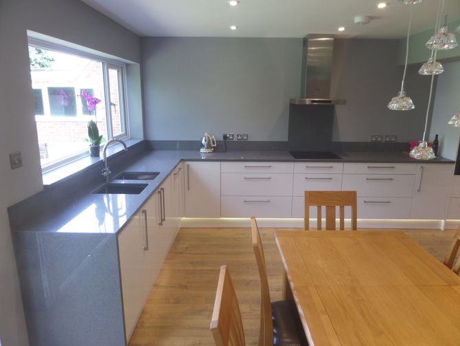 new kitchen in Reading