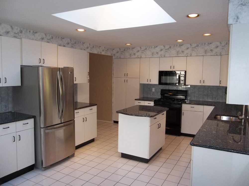 Blue sapphire granite countertop with D-shaped sink cutout