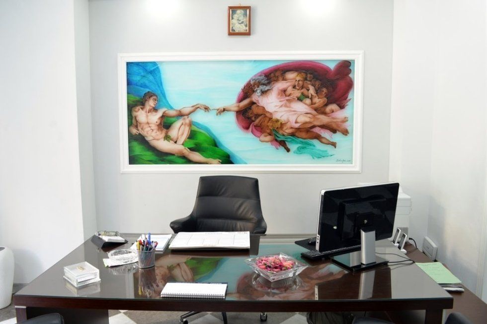 interni dell'agenzia di onoranze funebri a Palermo