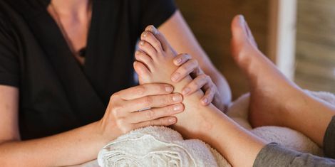 Revive therapies reflexology