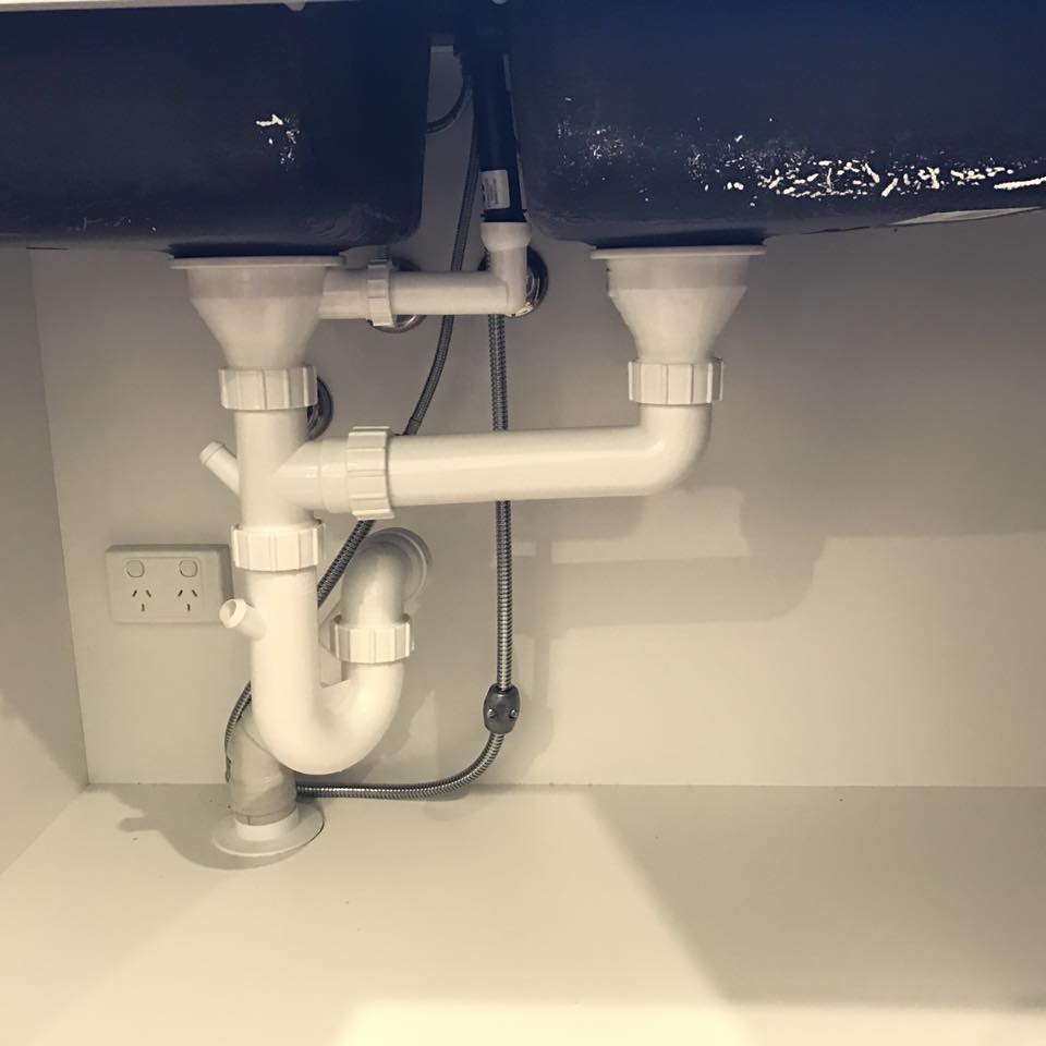 kitchen sink pipe repairs