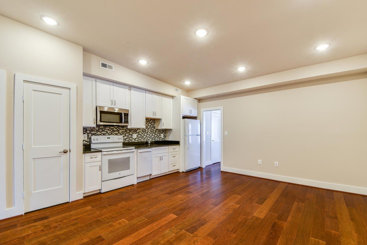 1222 Queen St Photo Gallery
