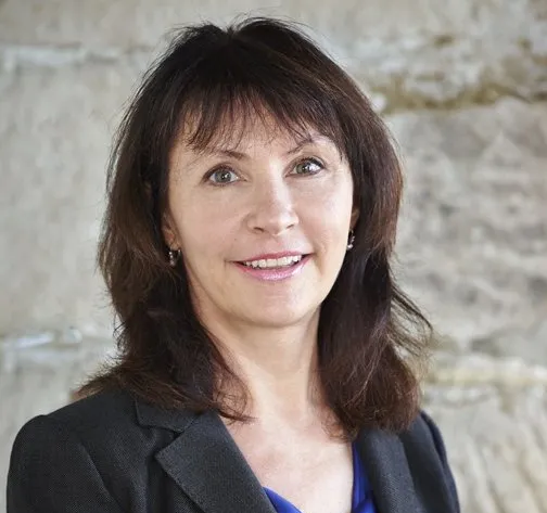ANDREA HOOLE
