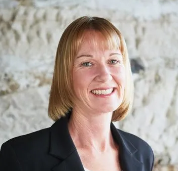 ANDREA HOOLE