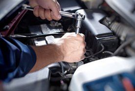 Car repair experts