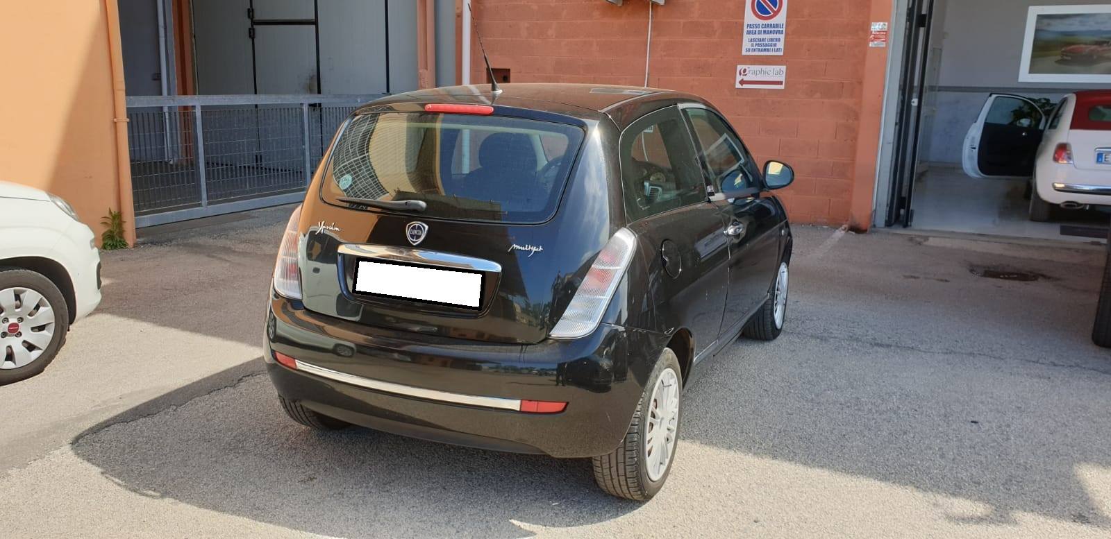 lancia y prima del lavaggio