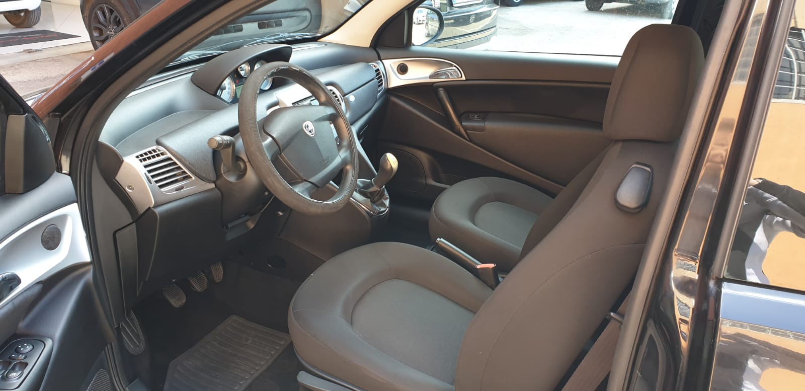pulizia auto in sede