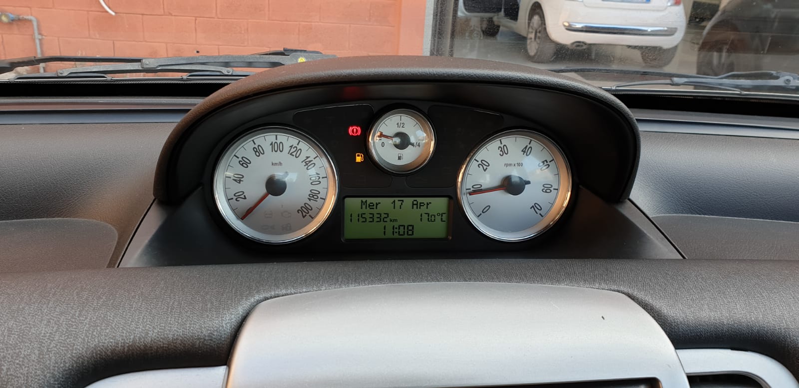 interni lancia y dopo il lavaggio