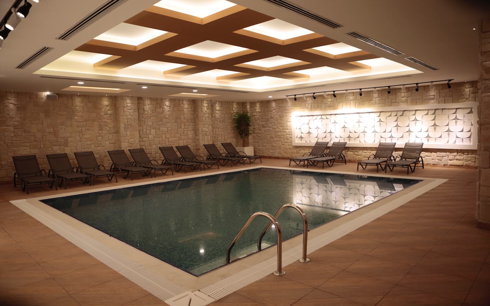 Sunprime C-Lounge Alanya, Pool and Beach