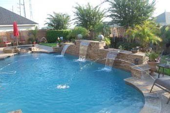 custom pool installation