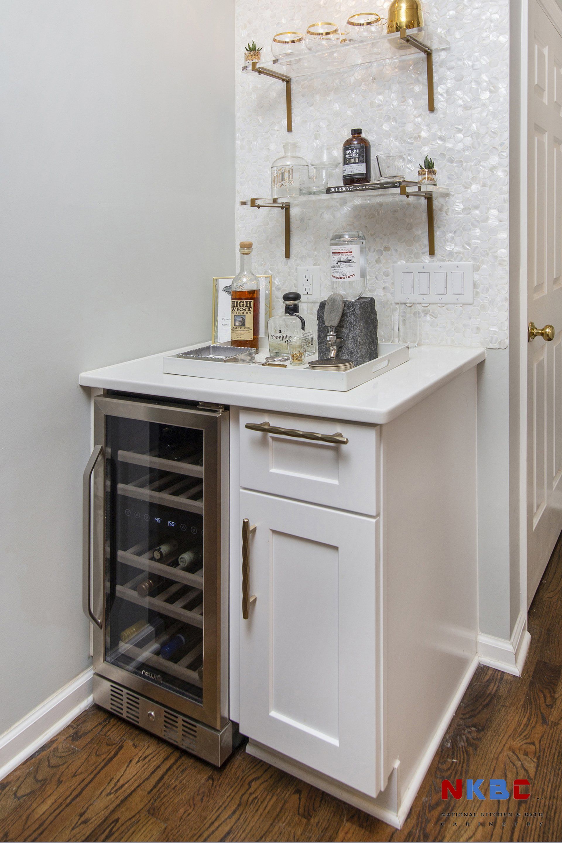 White Shaker Cabinets 1