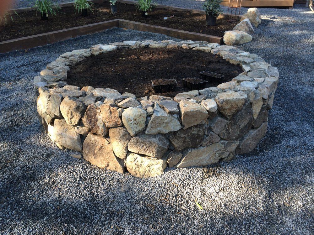 Stone Plant Bed — Windsor, CA — Century Fencing Company