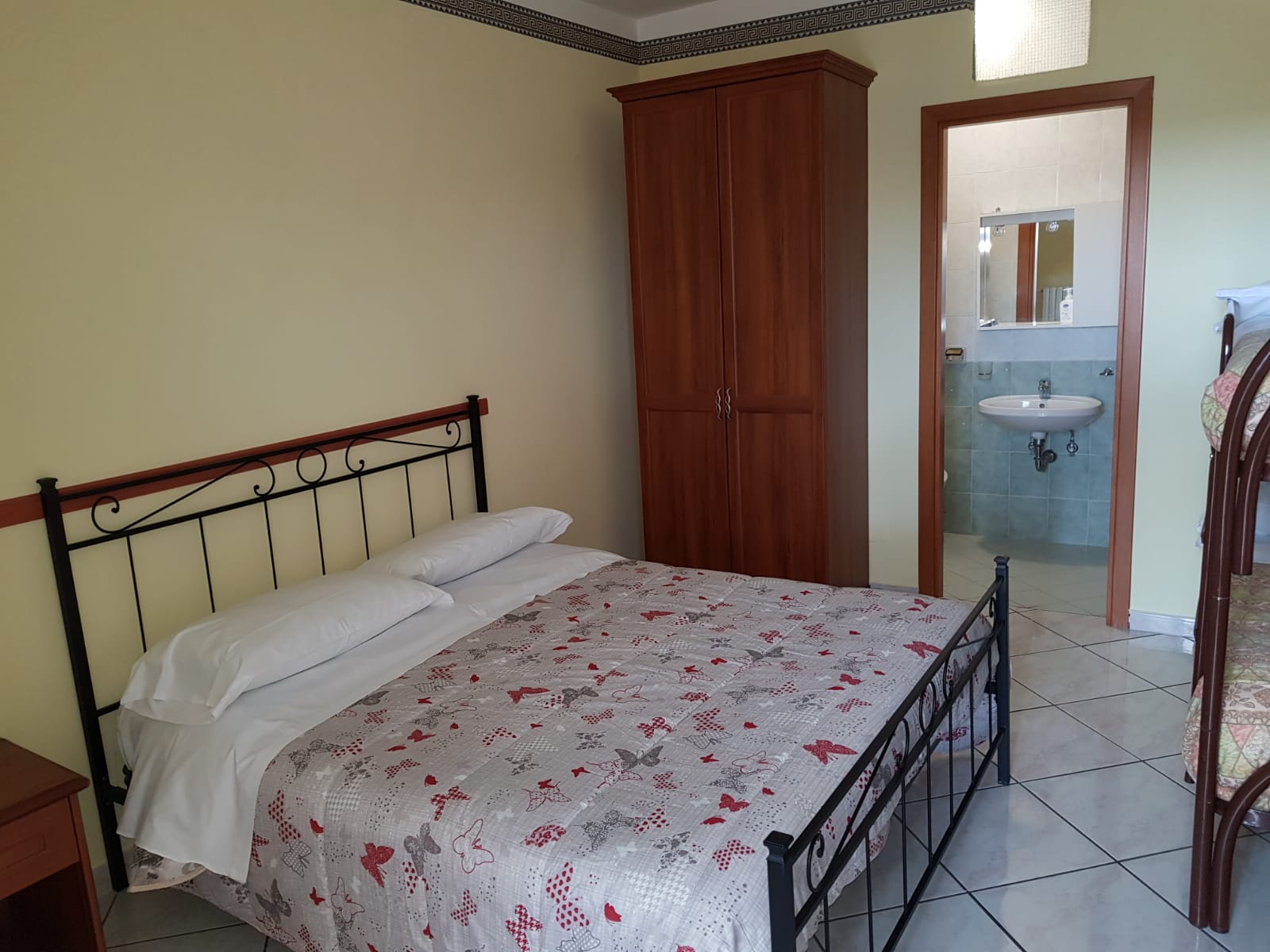 farmhouse bedroom