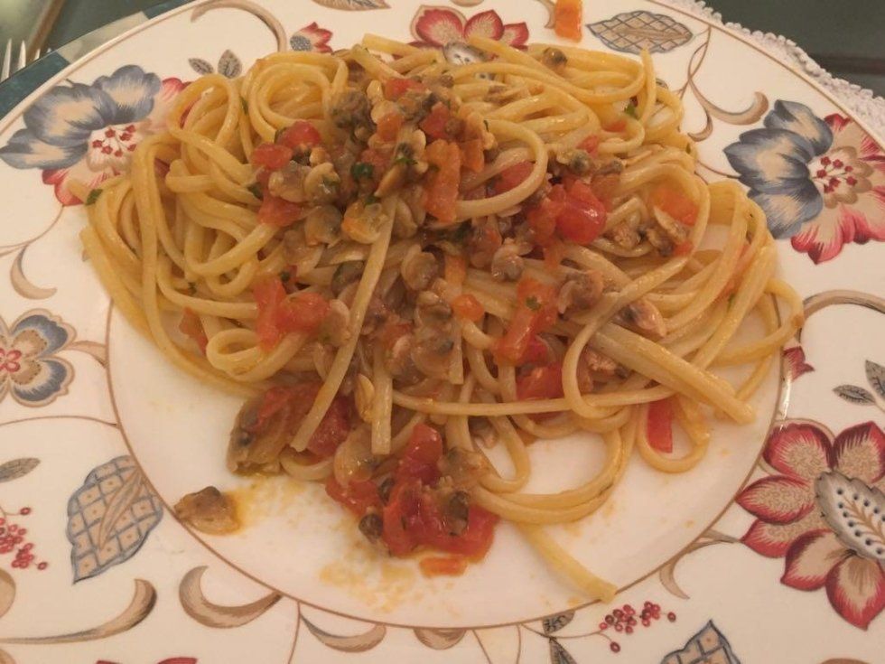 piatto di linguine alle vongole