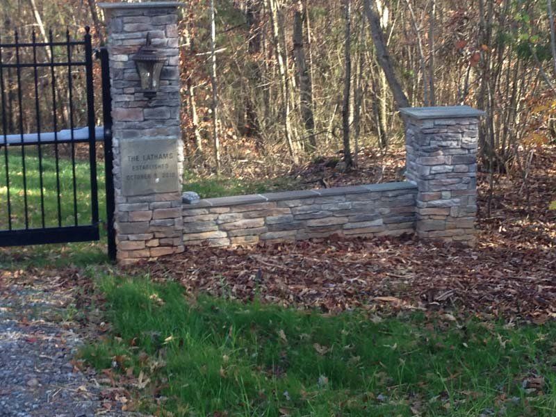 Gate