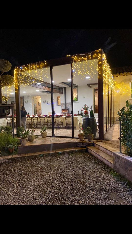 camino all'interno del ristorante