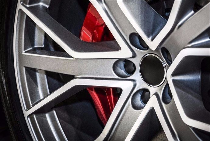 Alloy wheel refurbishment