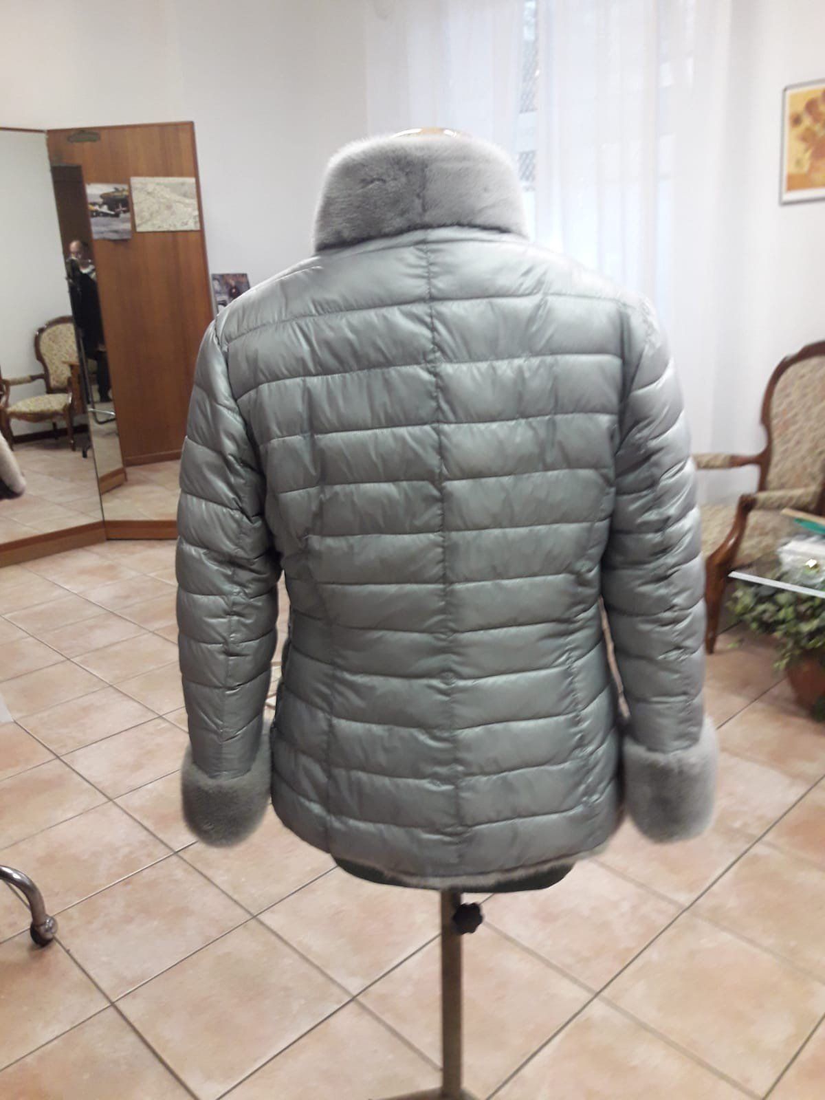 piumino con visone reversibile retro