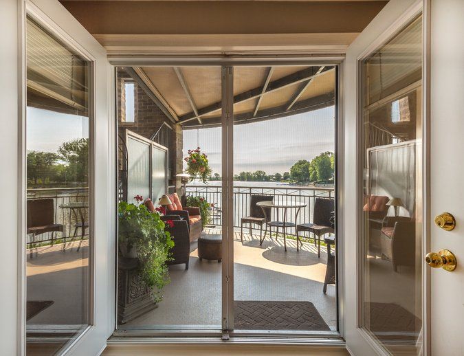 Glass Table Tops — New Table Tops in Virginia Beach, VA