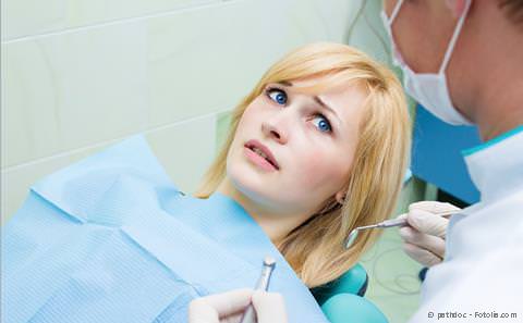 Zahnbehandlung unter Lachgas-Sedierung: Ideal für Angstpatienten Zahnbehandlung unter Lachgas-Sedierung: Ideal für Angstpatienten