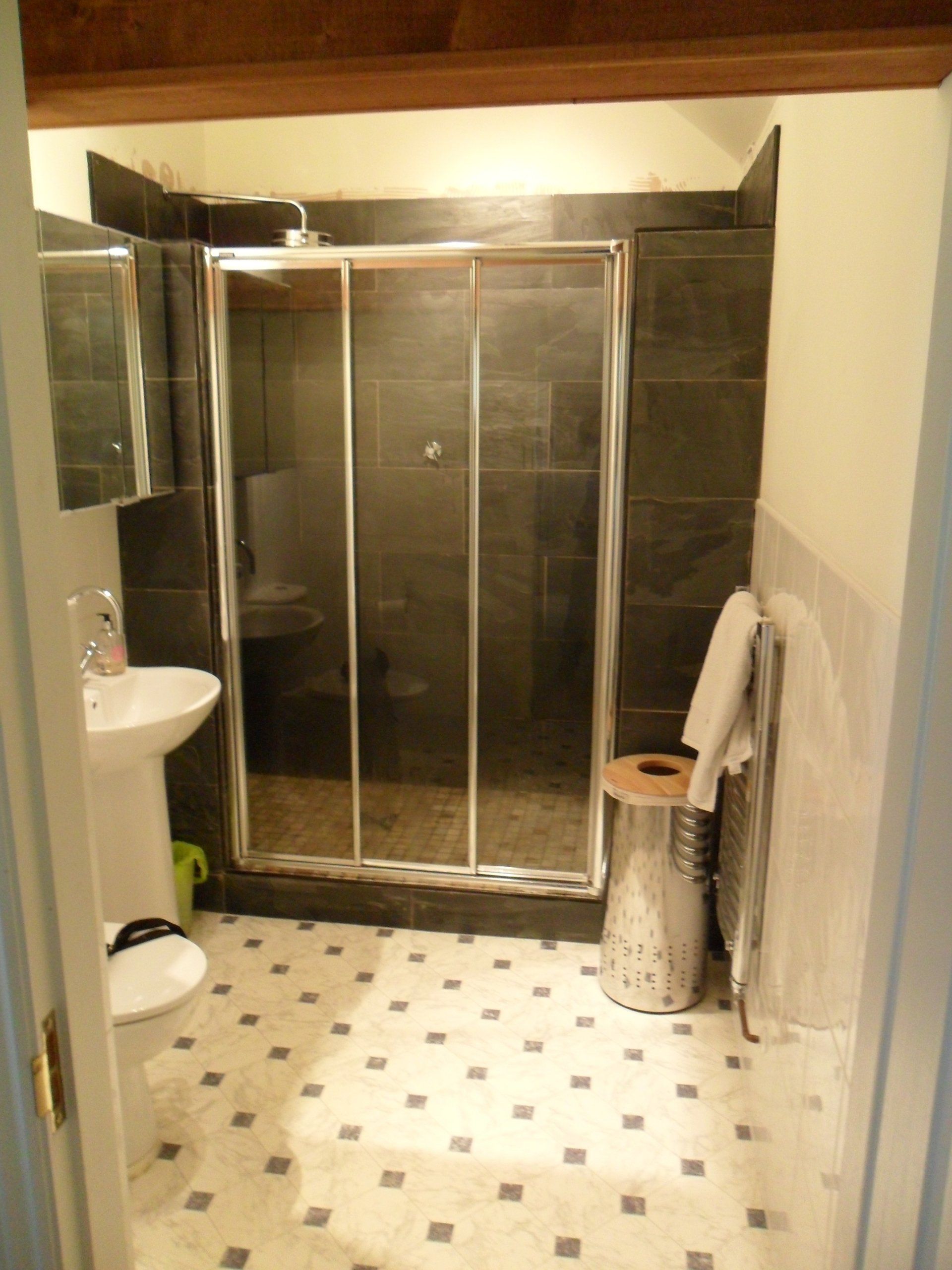 #cascata, #morpeth, #northumberland, #kitcheninstaller, #bathroominstaller, #bathroom, #slate, #rainwatershower, #walkinshower