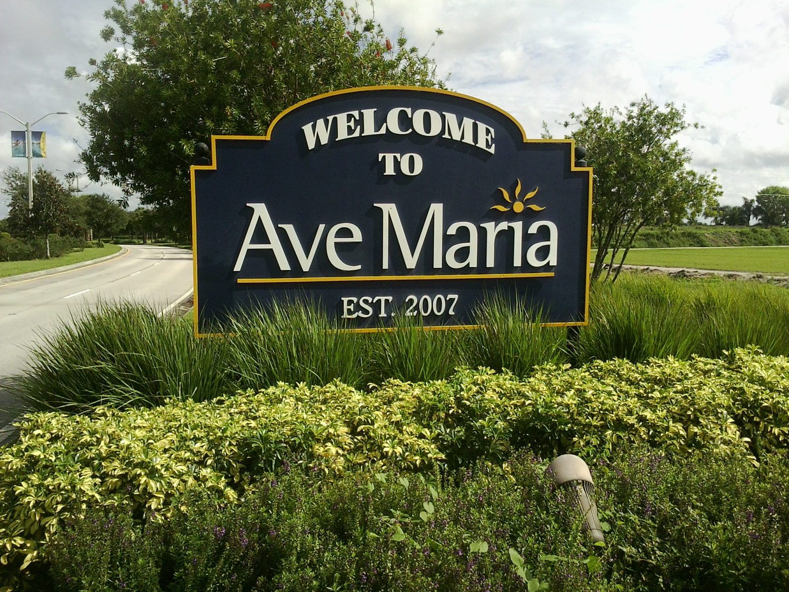 Ave Maria Sign