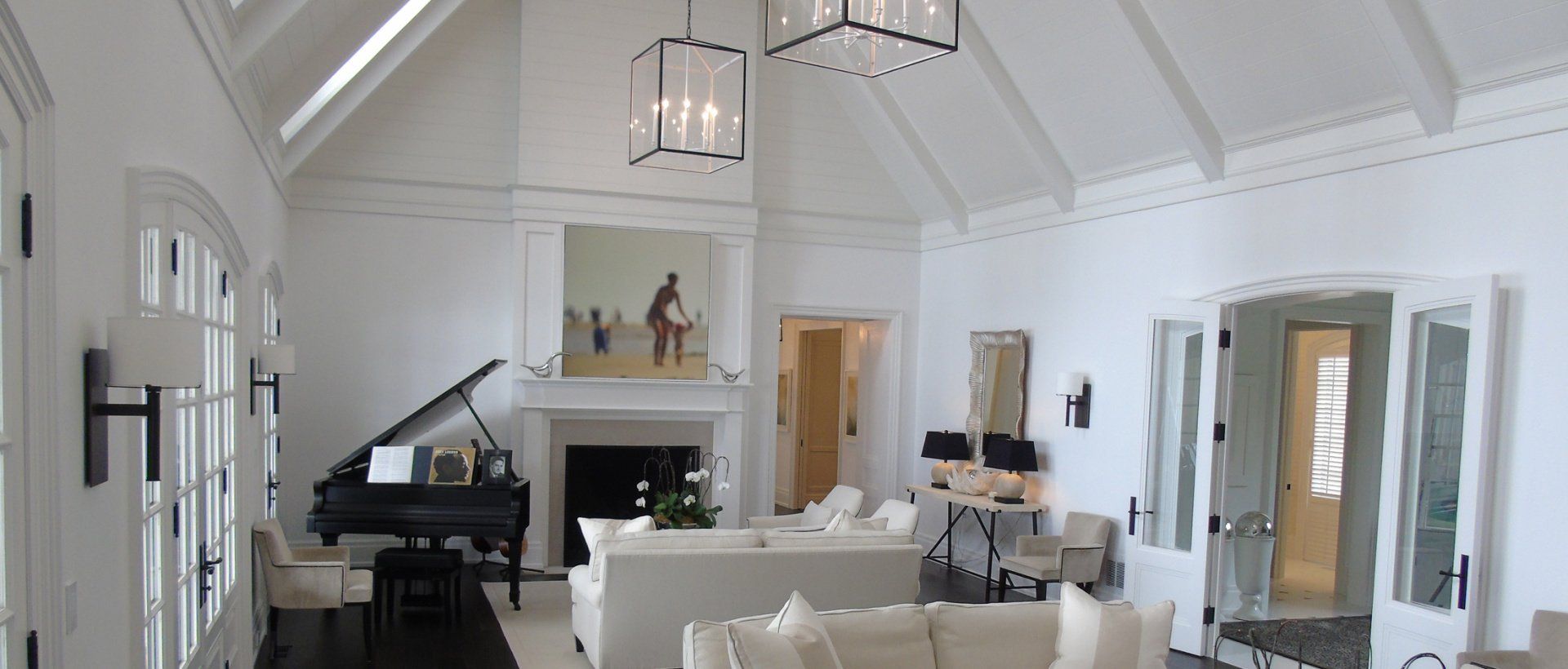 FINE HOMES, RENOVATIONS & CUSTOM CARPENTRY