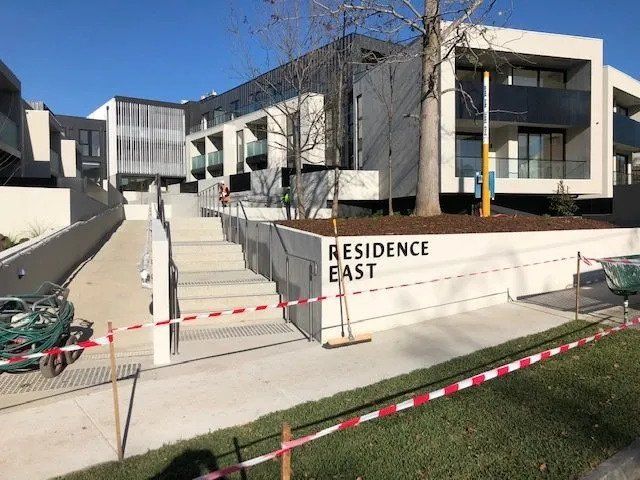Residence East - Mont Albert