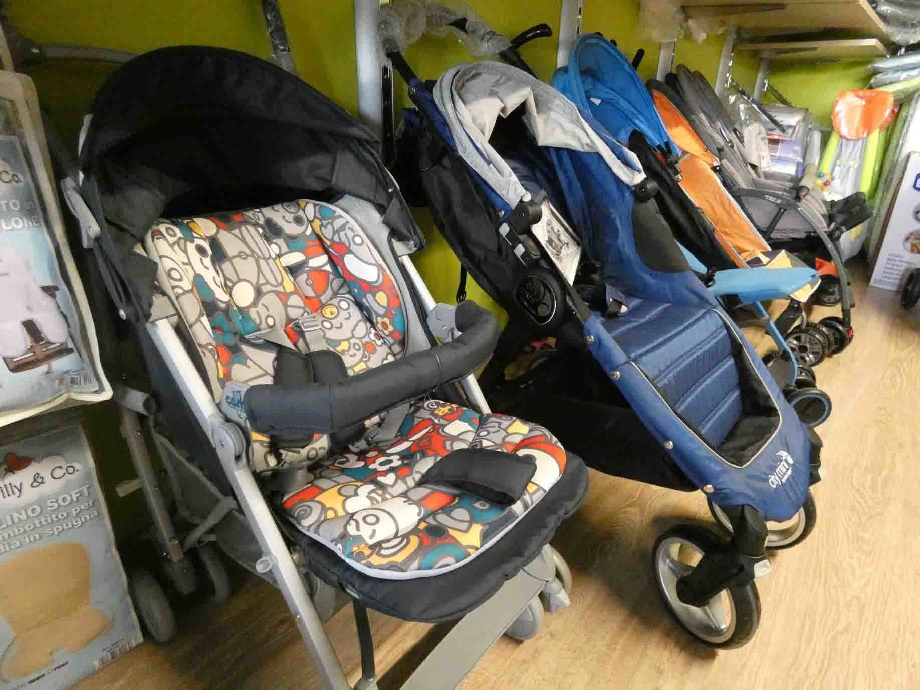 passeggini colorati