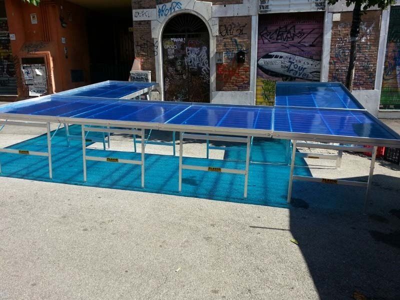 tavoli pieghevoli con sistema a incastro