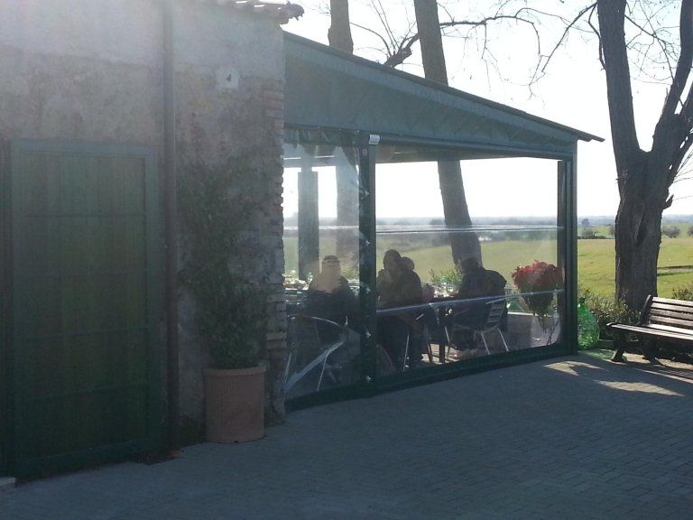 VERANDA IN CRISTAL CON CASSONE