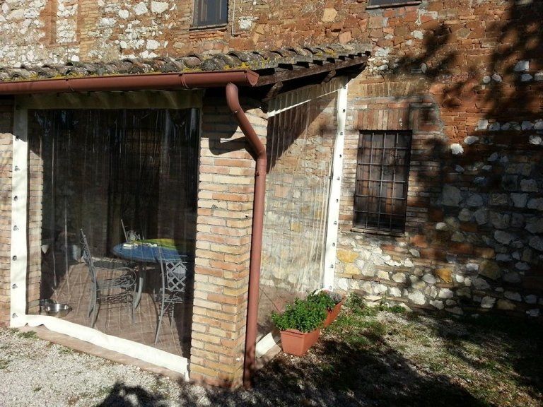 vecchia veranda di cascina